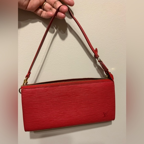 LV Pochette Accessoires Red Epi  Bag - Picture 1 of 11
